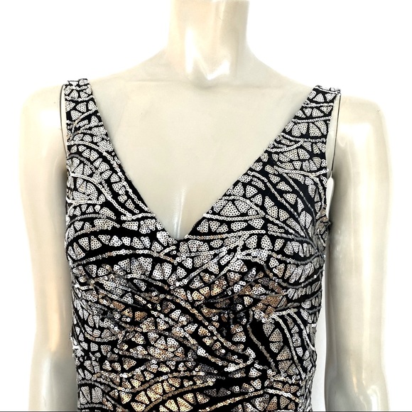 Tatyana Silver Sequin Sleeveless Lined Dress - Picture 3 of 13